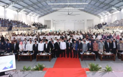 Nusron Serahkan 1.029 Sertipikat Wakaf, Targetkan Tuntas 100 Persen pada 2028