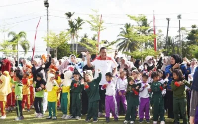 Yota Balad Ikuti Senam Massal Bersama 1200 Anak TK dan PAUD se-Kota Pariaman
