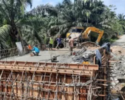 Pemkab Dharmasraya Genjot Pembangunan Infrastruktur