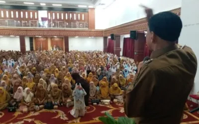 Bupati Hendrajoni Kumpulkan Kepala Sekolah, Ajak Terus Perbaiki Mutu Pendidikan