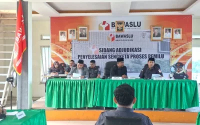 Terus Perkuat Kapasitas Pengawas, Bawaslu Pesisir Selatan Adakan Sidang Pembuktian Sengketa Pemilu