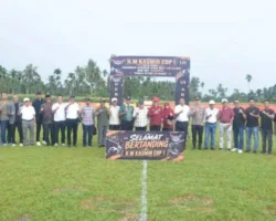 Bupati Benni Warlis Resmikan Lapangan Sepakbola HM Kasmir dan Buka Turnamen HM Kasmir Cup I