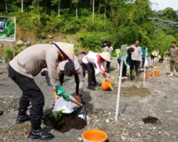 Gerakan Penghijauan Berkelanjutan, Pemko dan Polres Tanam 500 Bibit Pohon