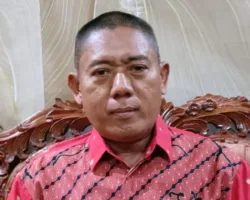 Ketika Wakil Rakyat Kembali ke Bangku Sekolah