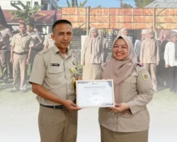 Kantor Pertanahan Pessel Berikan Penghargaan Employee of the Month Periode Juni