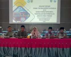 Kepala SMA Negeri 3 Painan Serah Terima Siswa Baru dan MPLS Tahun Ajaran 2026/2027