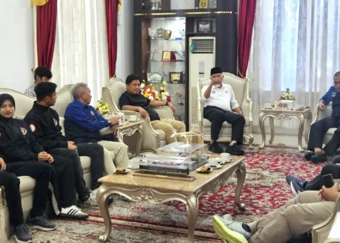 Mahyeldi Apresiasi Karateka Timnas dan Kerja Cepat KONI Sumbar Menuju Porprov 2026
