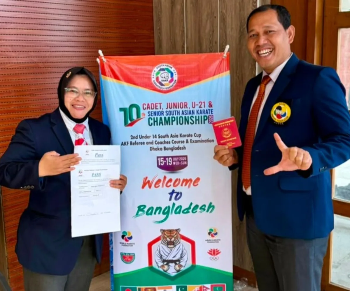 Martinel Lulus Lisensi Wasit AKF, Bersama Septri Pimpin Kejuaraan Karate di Bangladesh