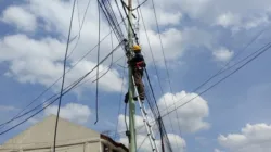 Pastikan Infrastruktur Telekomunikasi Optimal, PLN Icon Plus Lakukan Pemeliharaan Infrastruktur Fiber Optik di Pekanbaru