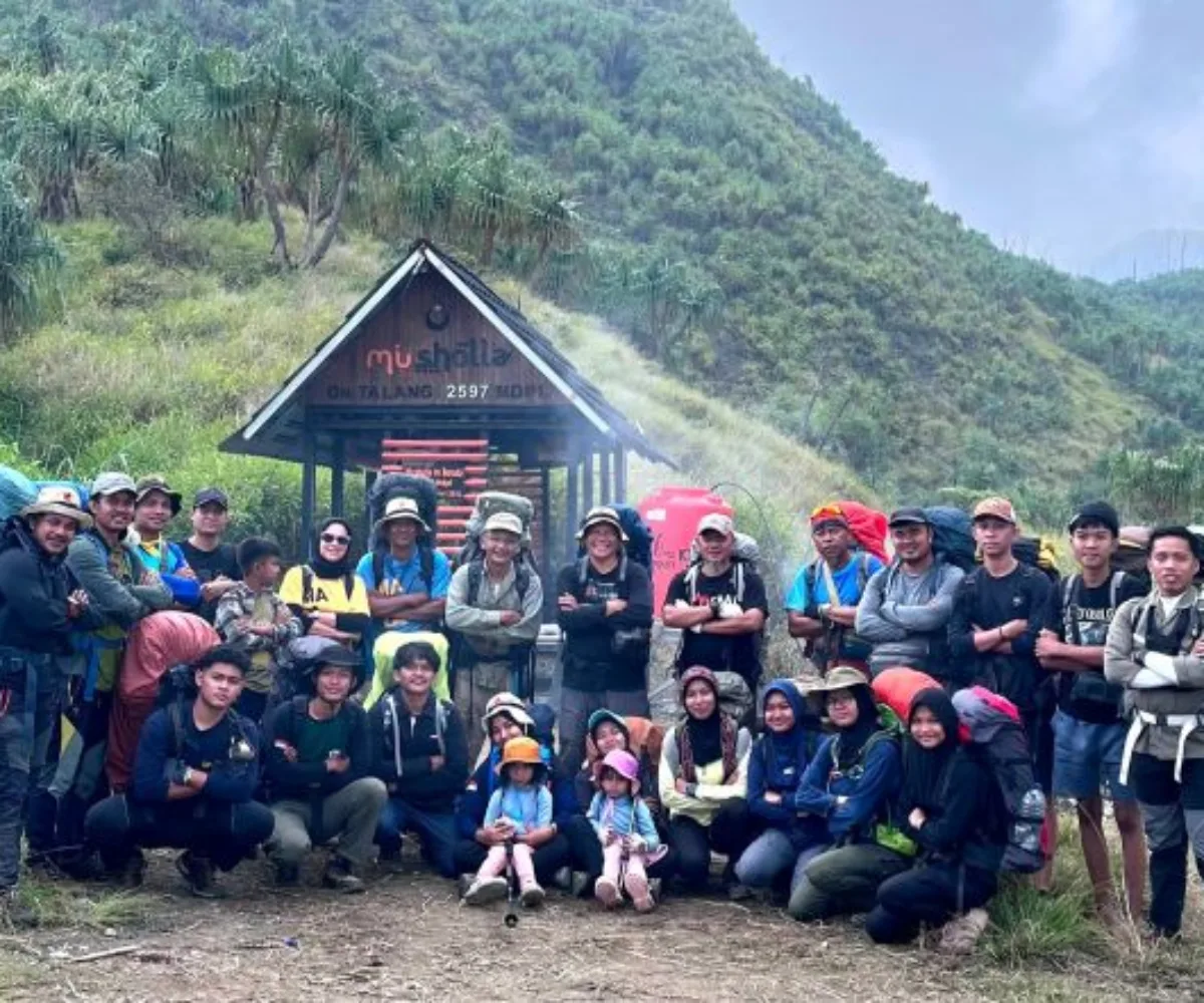 Renovasi MUsholla Gunung Talang Rampung, Satu-satunya Tempat Ibadah di Atas Gunung