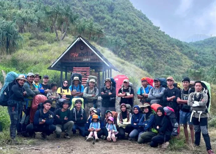 Rampung renovasi MUsholla di Gunung Talang, Satu-satunya Tempat Ibadah Berada Diatas Gunung di Sumatera