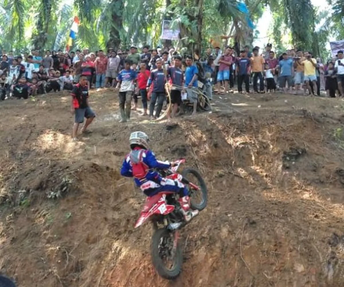 Viral! Jalur Tanjakan Kayu Menang Tiga Talang Jadi Incaran Rider 3 Provinsi