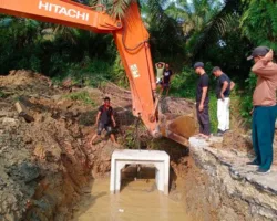 Gerak Cepat Pemkab Dharmasraya Tangani Gorong-gorong Putus di Nagari Simalidu