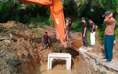 Gerak Cepat Pemkab Dharmasraya Tangani Gorong-gorong Putus di Nagari Simalidu