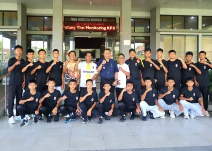 Pemko Payakumbuh Dukung Pembinaan Atlet Muda, Wawako Lepas Minang Sejagat FC U-14 ke Liga TopSkor Nasional 2026