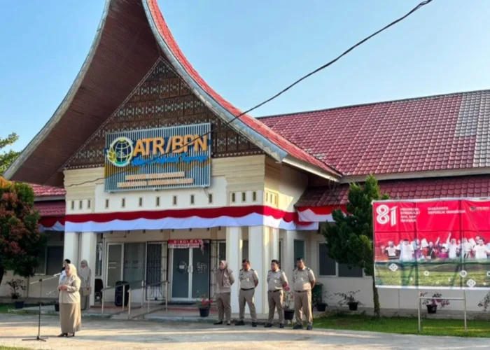 Apel Pagi Kantor Pertanahan Pessel Perkuat Disiplin dan Komitmen Pelayanan