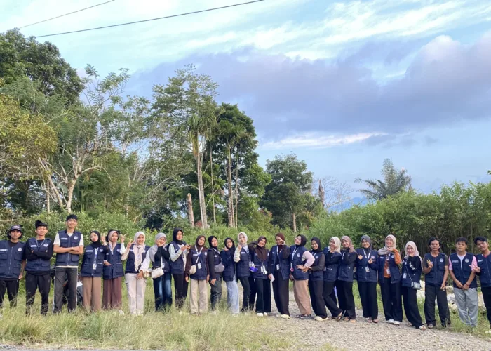 Mahasiswa KKN Universitas Negeri Padang Tingkatkan Pemberdayaan Masyarakat Melalui Beragam Program di Nagari Koto Tinggi