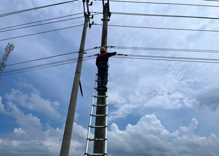 Antisipasi Potensi Gangguan, PLN Icon Plus Lakukan Pemeliharaan Jaringan Fiber Optik di Pangkalan Kerinci
