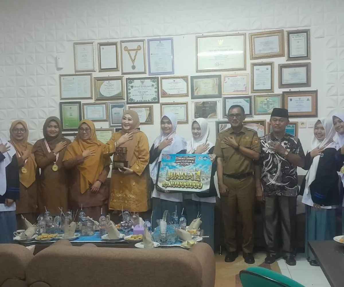 Lisda Hendrajoni Dukung SMAN 3 Painan, Siap Dampingi di Lomba Cerdas Cermat Nasional