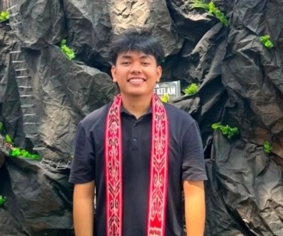 Dari Pena ke Kepemimpinan, Perjalanan Faaiz Naufal Syahputra Mengabdi dan Menginspirasi Generasi Muda