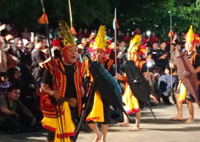 Padang, Rumah Bersama Berbagai Etnis