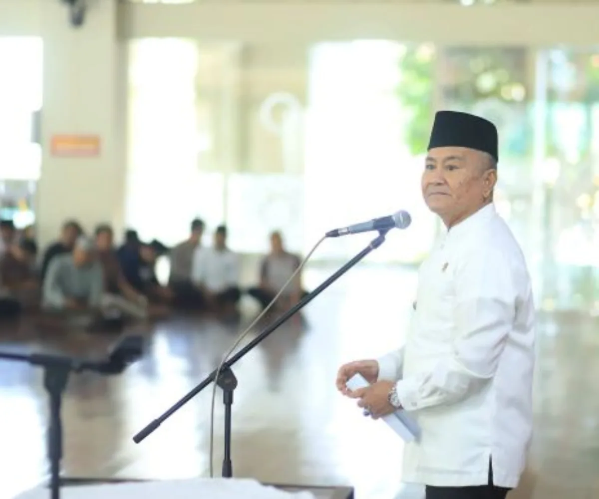 Wawako Solok Hadiri Peringatan Maulid Nabi Muhammad SAW di Masjid Agung Al Muhsinin