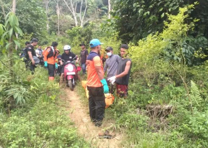 Jenazah tak Dikenal Ditemukan di Sungai Bangek, Tim SAR Gabungan Lakukan Evakuasi