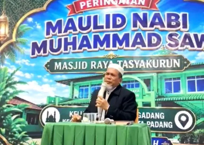 Peringatan Maulid Nabi di Masjid Raya Tasykurun Semarak, Gusfahmi: Mencontoh Kesuksesan Nabi Muhammad SAW