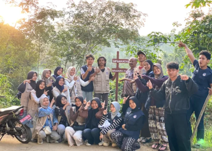 Jangkau Jorong Terjauh, Mahasiswa KKN UNP Benahi Akses Jalan dan Fasilitas Ibadah di Sipuah