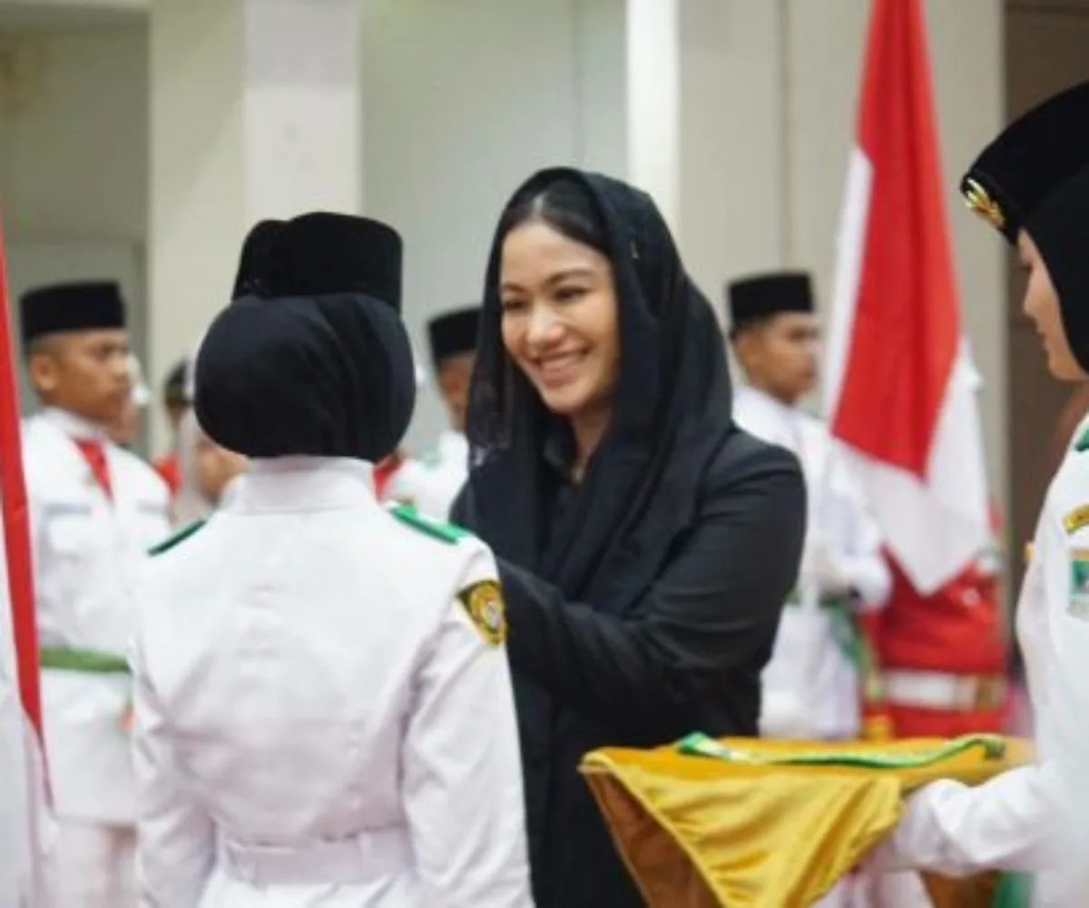 Bupati Annisa Kukuhkan 54 Paskibraka Dharmasraya 2026