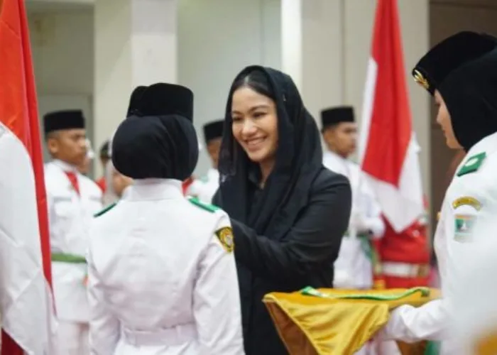 Bupati Annisa Kukuhkan 54 Paskibraka Dharmasraya 2026