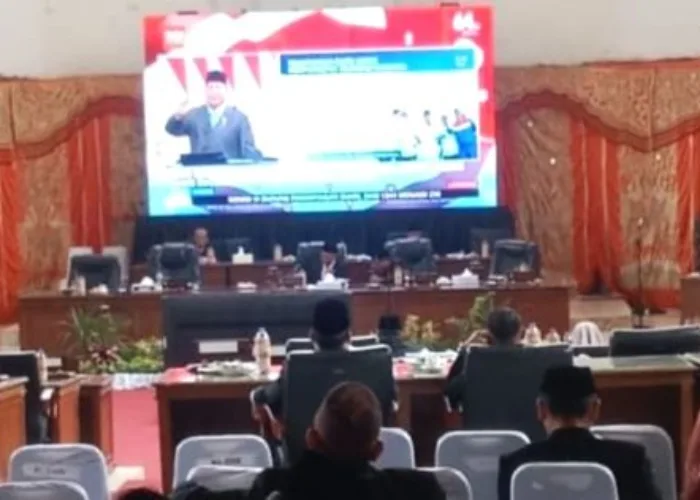 Ketua DPRD Pasaman Barat Dirwansyah Buka Paripurna DPRD Mendengarkan Pidato Kenegaraan Presiden