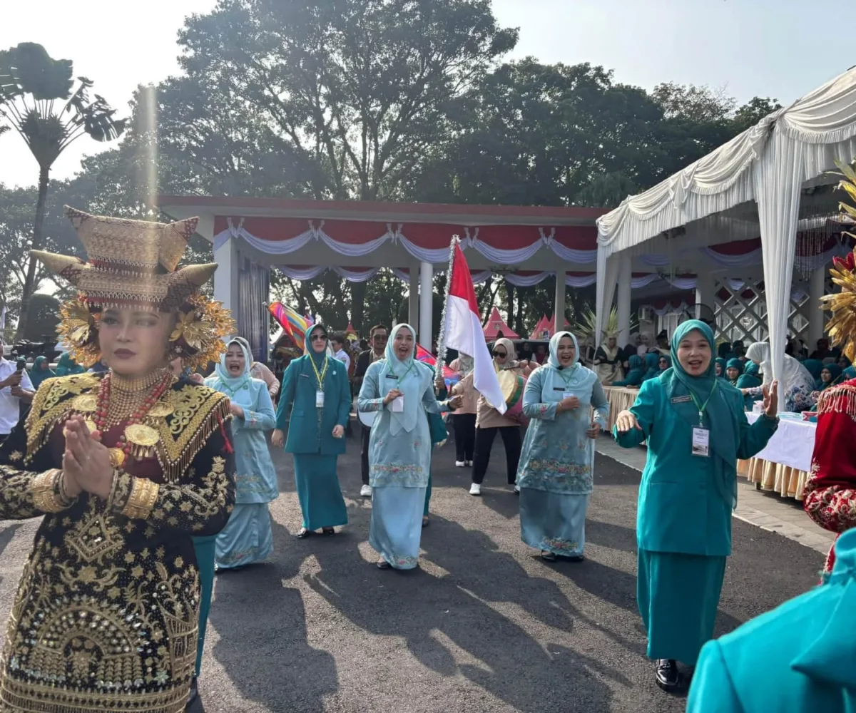 Defile Jambore PKK, Padang Panjang Pamerkan Kekompakan dan Kuliner Khas Daerah