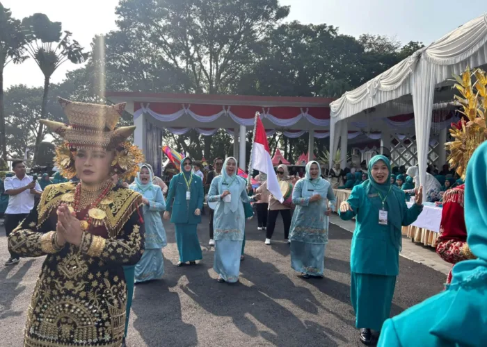 Defile Jambore PKK, Padang Panjang Pamerkan Kekompakan dan Kuliner Khas Daerah