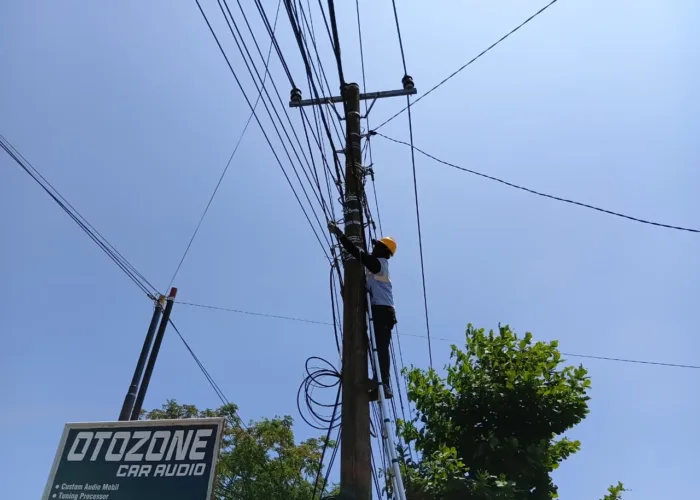 Perkuat Keandalan Jaringan Telekomunikasi, PLN Icon Plus Lakukan Pemeliharaan Jaringan Fiber Optik di Kota Padang