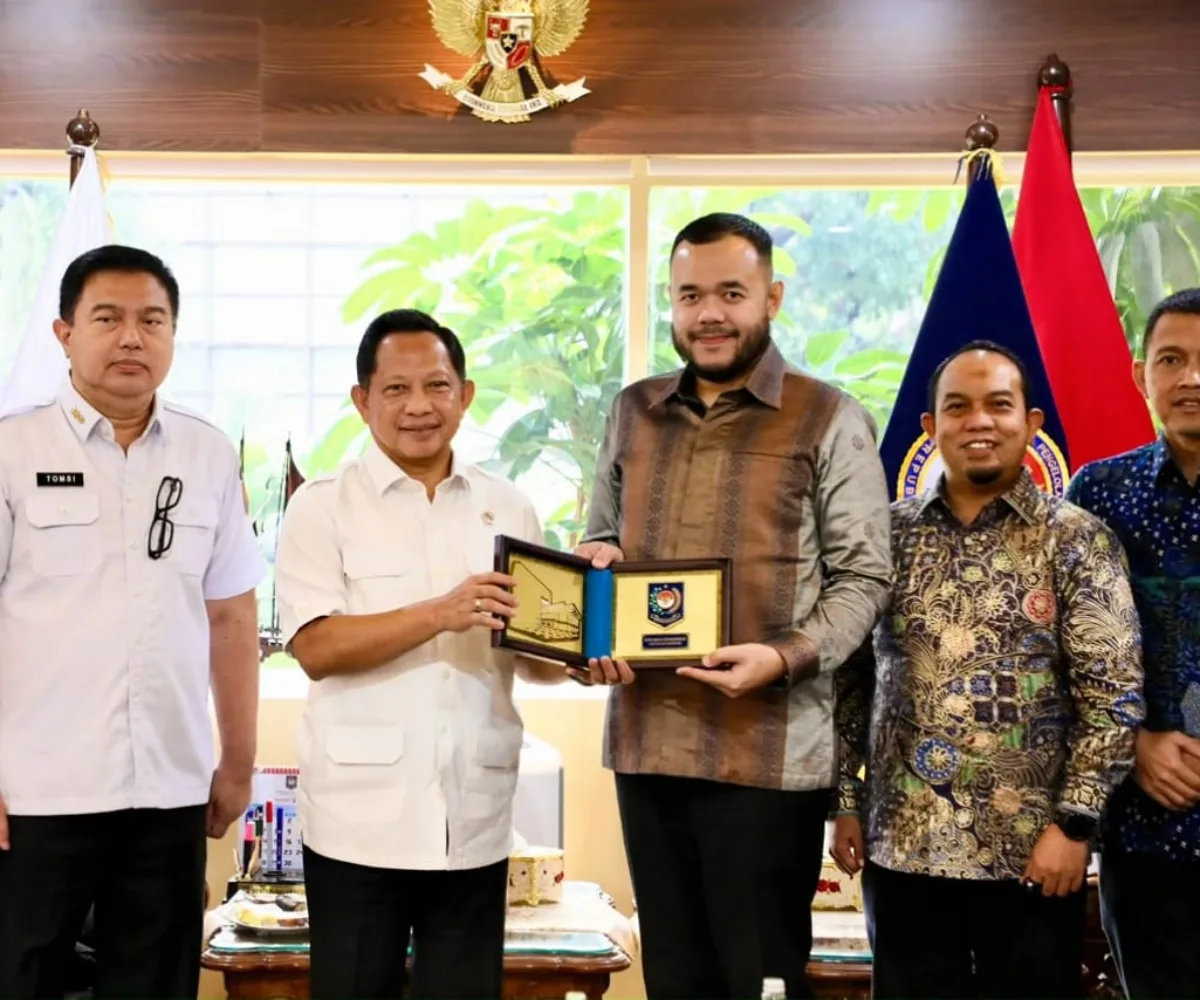 Mendagri Tito Karnavian Dukung Percepatan Rehab-Rekon Pascabencana di Padang