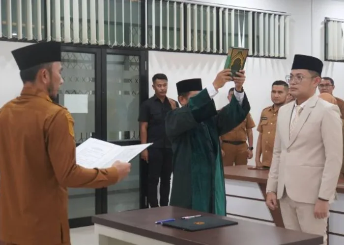 Dilantik Wawako Allex Saputra, Azani Maizuar Dilantik sebagai Kepala Disperdakop UKM