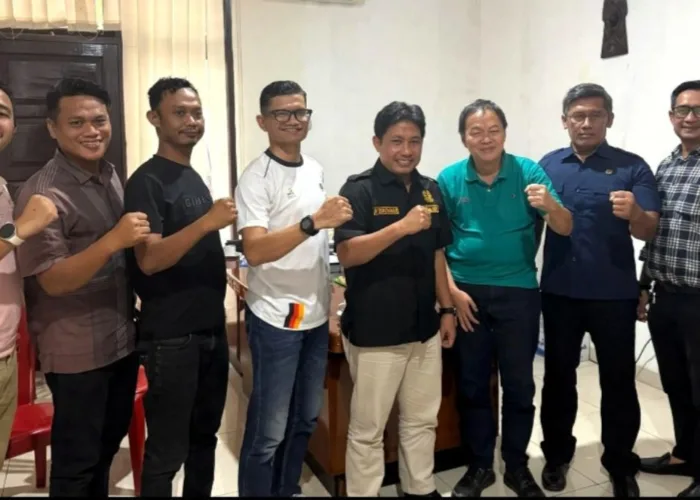 Di Tengah Krisis Anggaran, Albert Hendra Lukman Kucurkan Rp200 Juta untuk Atlet Sumbar ke PON Pantai 2026