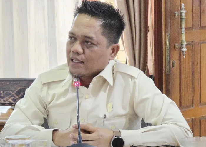 Kontingen Tinju Bukittinggi Raih 1 Emas 5 Perunggu, Yundri Refno Putra Apresiasi Perjuangan Atlet