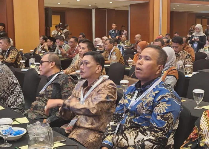 Bupati Hendrajoni Bidik Peluang Ekonomi Karbon, Hutan dan Mangrove Pessel jadi Potensi Strategis