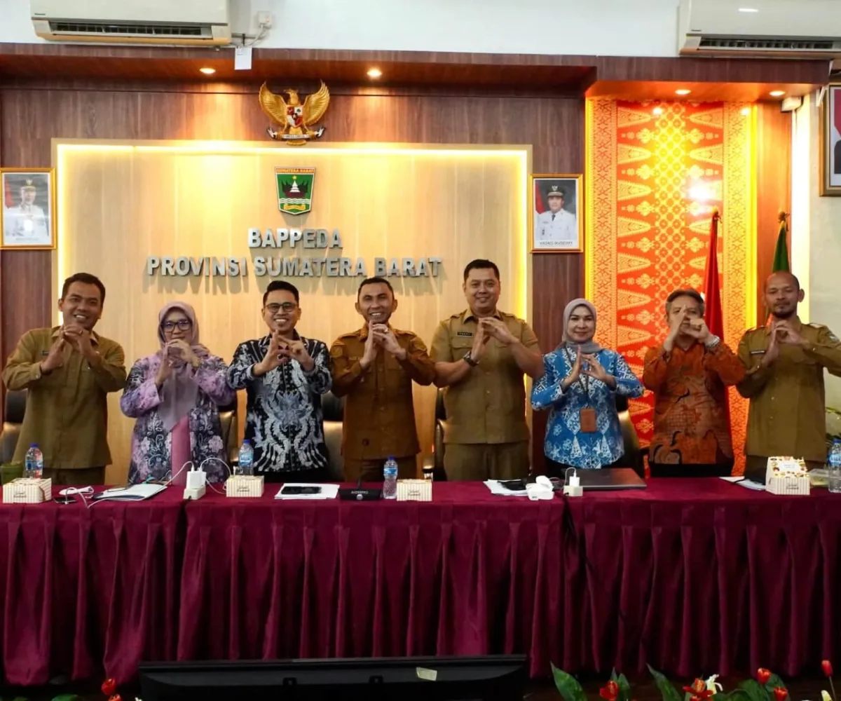 Maju Tahap Presentasi Monev KIP, Wawako Allex Ulas Keunggulan PAPAGO di Hadapan KI Sumbar