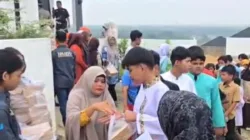 Ajak 100 Anak Yatim Makan Bersama, Joni Ardi Berharap Spiro Village Segera Bangun Masjid