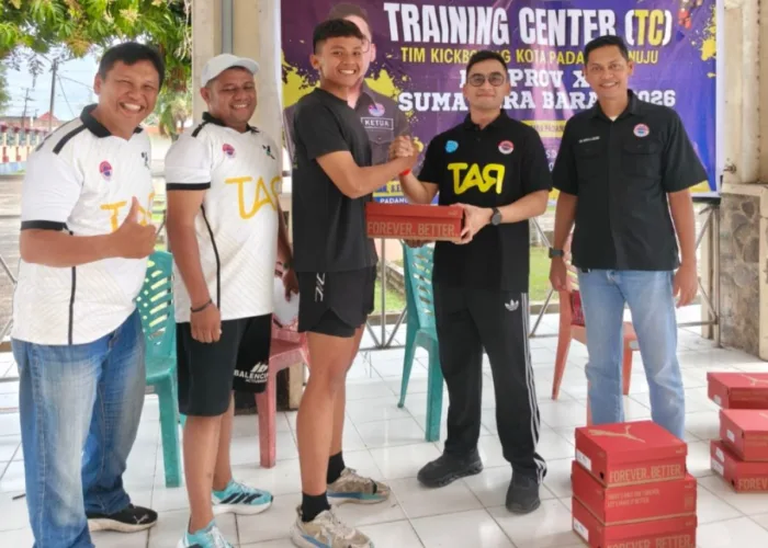 Tommy Arby Rumengan Suntik Motivasi Petarung KBI Padang, 12 Emas Dibidik di Porprov XVI