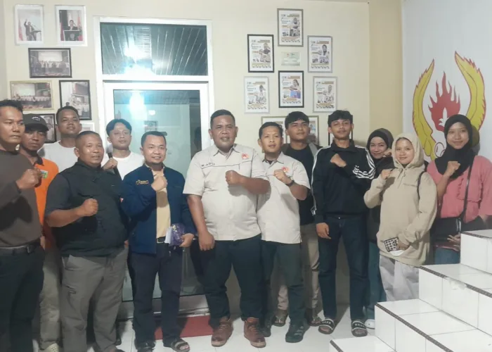 Lepas Pendekar Pessel ke Porprov XVI Sumbar, M. Adli: Jangan Menyerah Sebelum Laga Berakhir