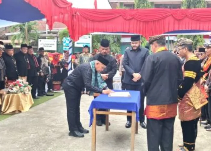 KAN Pauh IX Dikukuhkan, Al Amin: Amanah Niniak Mamak untuk Menjaga Marwah Adat