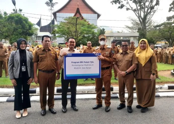 BRI Cabang Painan Salurkan CSR Rp190 Juta untuk Pembangunan Mushala RSUD M. Zein