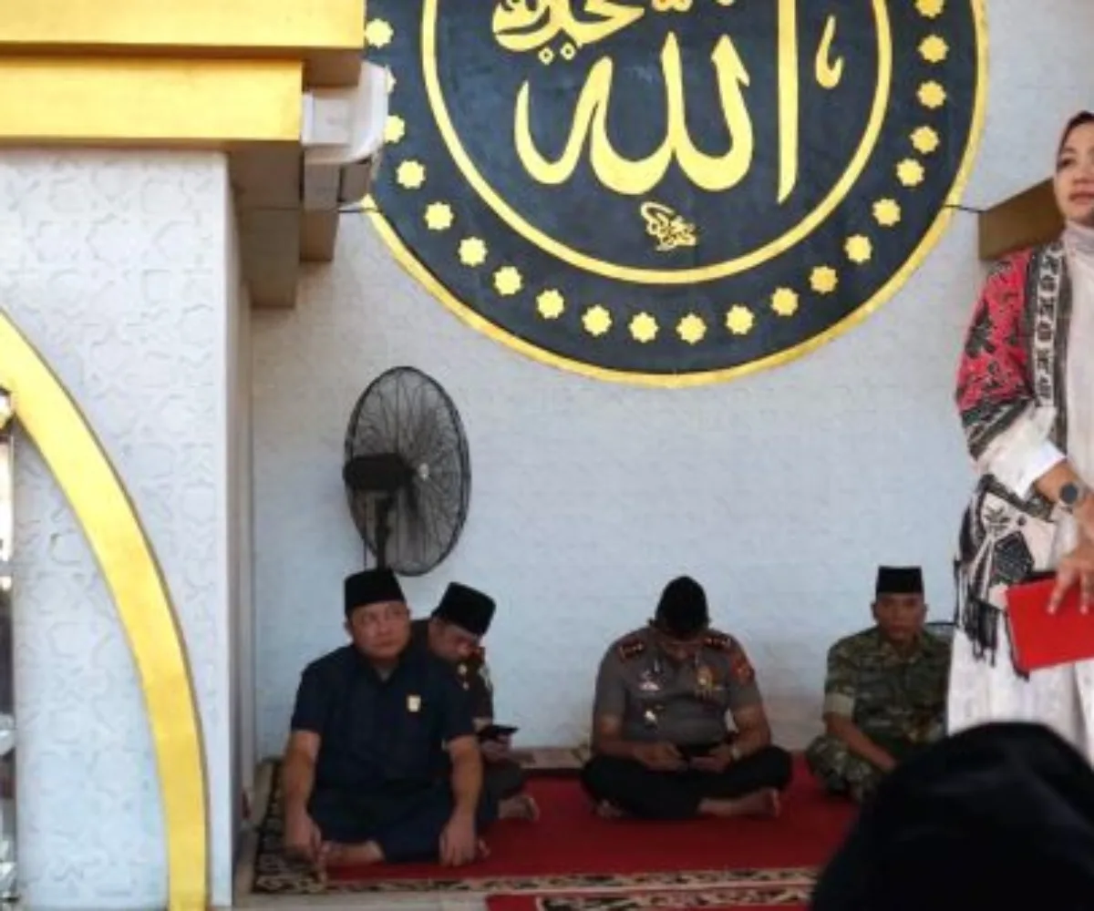 Hadapi Kabut Asap dan Kekeringan dengan Ikhtiar Lahir Batin, Bupati Annisa Ajak Masyarakat Berdoa Lewat Sholat Istisqa