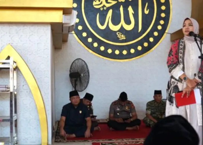 Hadapi Kabut Asap dan Kekeringan dengan Ikhtiar Lahir Batin, Bupati Annisa Ajak Masyarakat Berdoa Lewat Sholat Istisqa