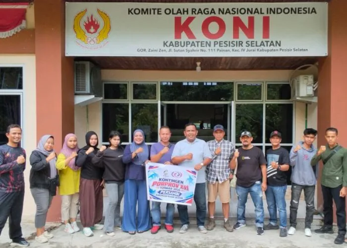 Bukan Sekadar Pelengkap, M. Adli Lepas Kontingen Persambi Pessel ke Porprov XVI dengan Target Medali