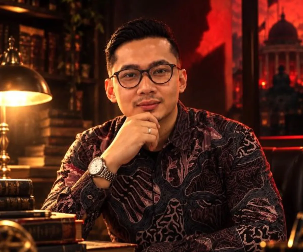 Tanduk Senyum Merah Padam?